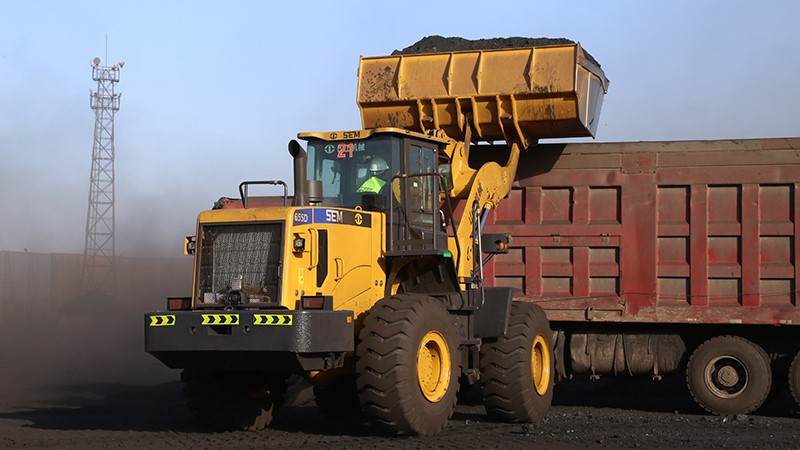 SEM machine working in mining